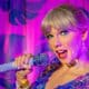 Taylor Swift/ pedro emanuel pereira / Shutterstock.com