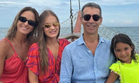 Ticiane Pinheiro em família curtindo férias