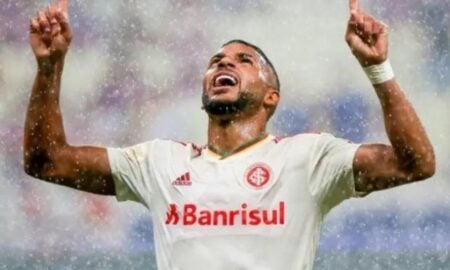Wanderson, alvo do Palmeiras, comemora gol pelo Internacional
