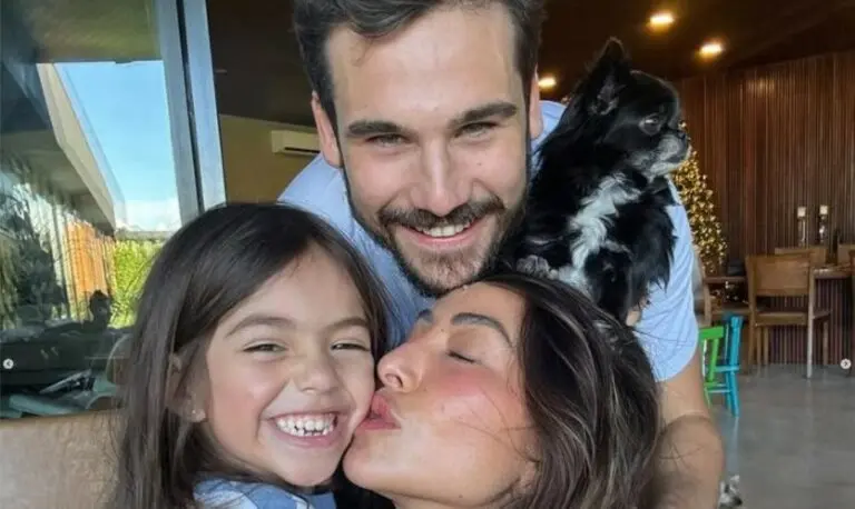 Zoe, Sabrina Sato e Nicolas Prattes