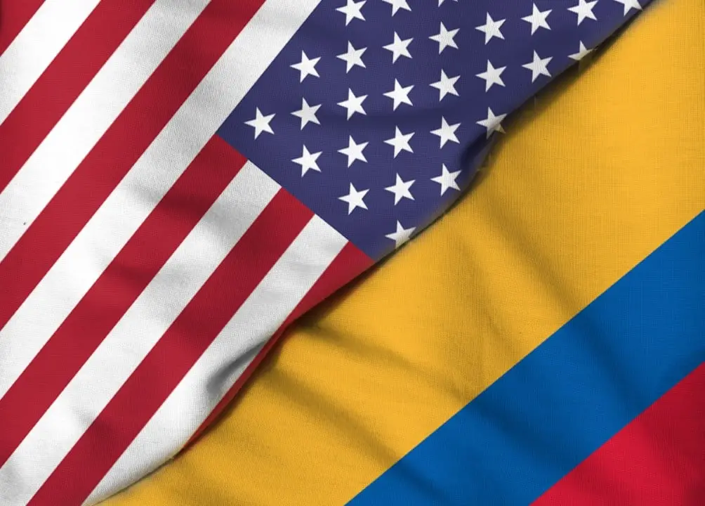 flags of the United States and Colombia