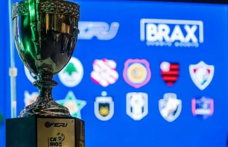 A taça do Campeonato Carioca
