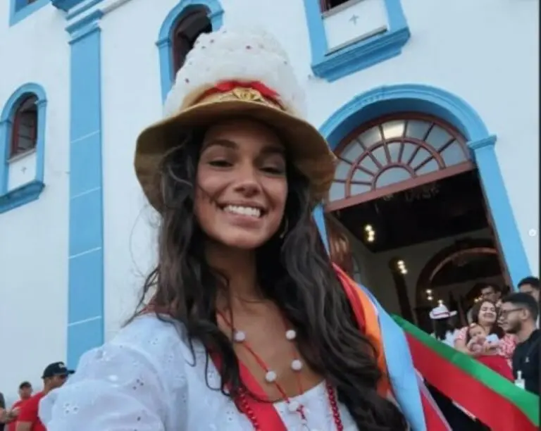 Alane Dias