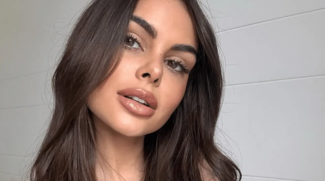 Amanda Kimberlly, Neymar’ın kızı Helena için 3 Temmuz’da sade bir parti yapma seçeneğini ayrıntılarıyla anlatıyor