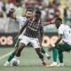 Arias renova com o Fluminense