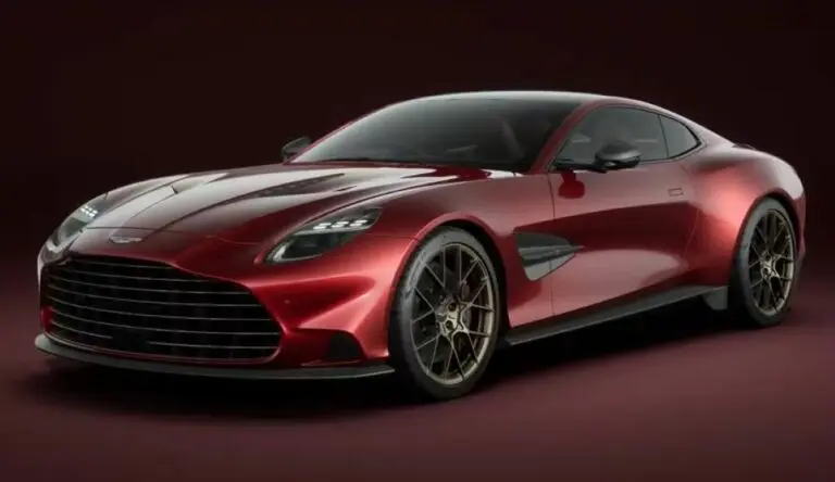 Aston Martin Vanquish retorna às lojas em 2025 após mais de seis anos de hiato