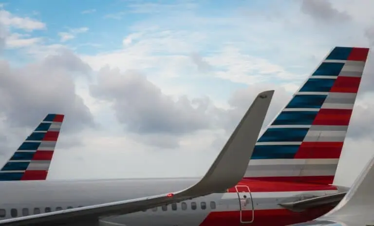 American Airlines - Foto: Uladzik Kryhin / Shutterstock.com