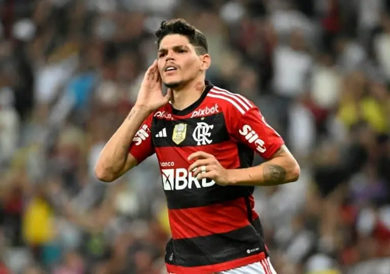 Ayrton Lucas