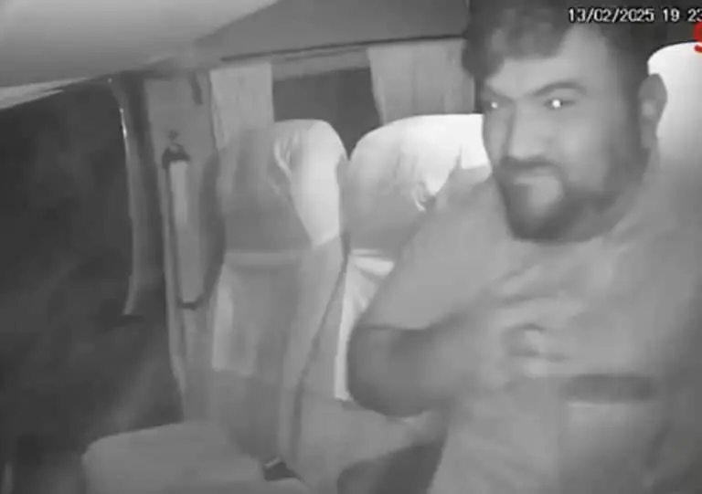 Bala perdida atinge van