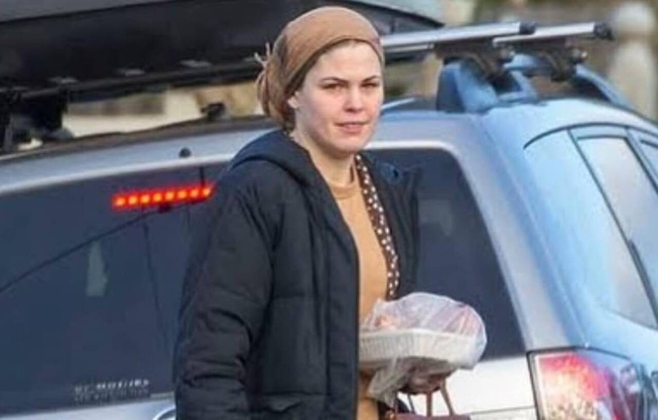 Influencer Belle Gibson deceived thousands with a fake cancer cure and still hasn’t paid her fine