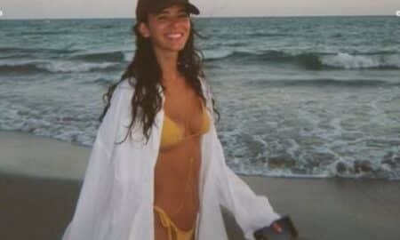 Bruna Marquezine na praia