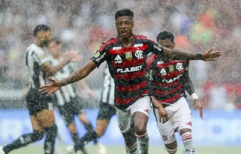 Bruno Henrique comemora gol em Botafogo x Flamengo Supercopa Rei