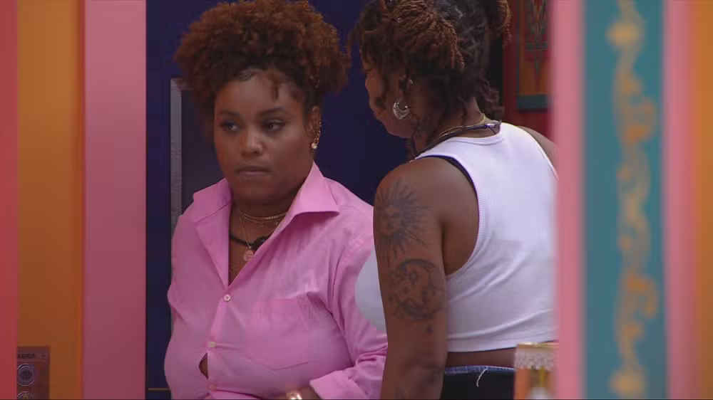 Camilla volta pra casa do BBB