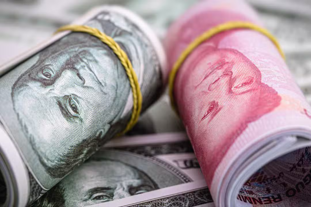 Dolar e renminbi