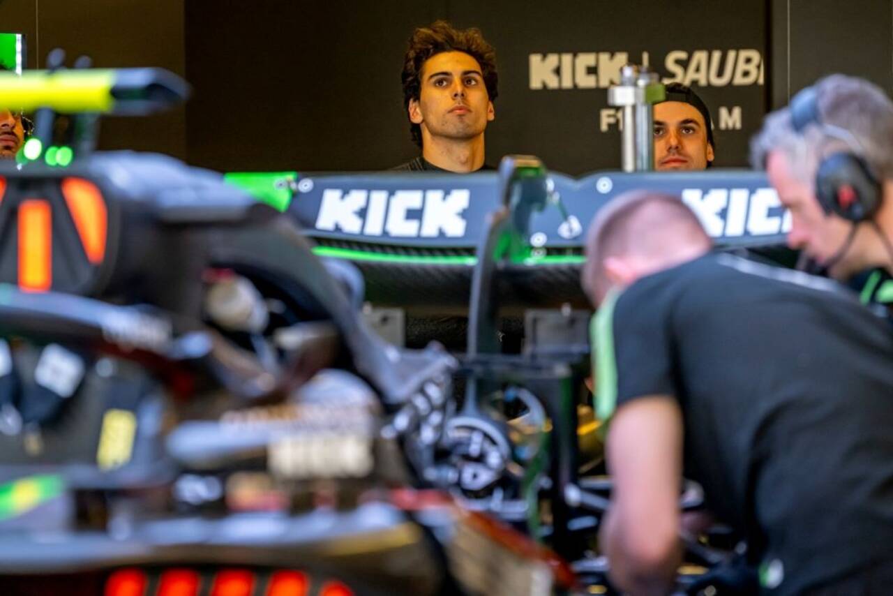 Gabriel Bortoleto se torna o terceiro brasileiro e 14º piloto a estrear na F1 pela Sauber