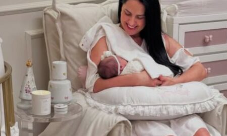 Graciele Lacerda com filha