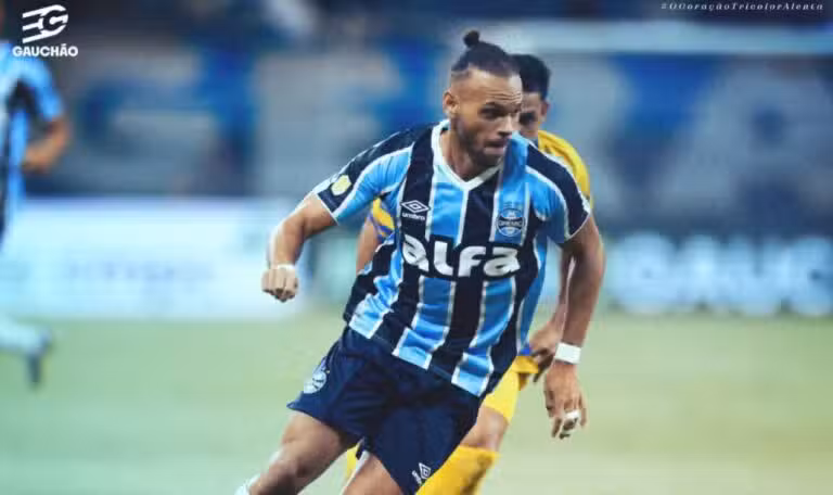 Braithwaite - Foto: Gremio X
