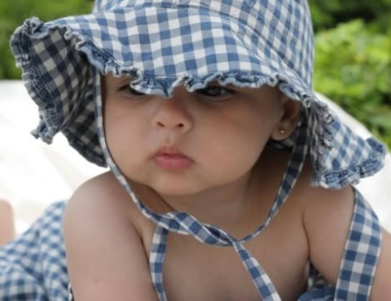 Amanda Kimberlly surpreende ao comparar foto de infância com filha Helena, caçula de Neymar