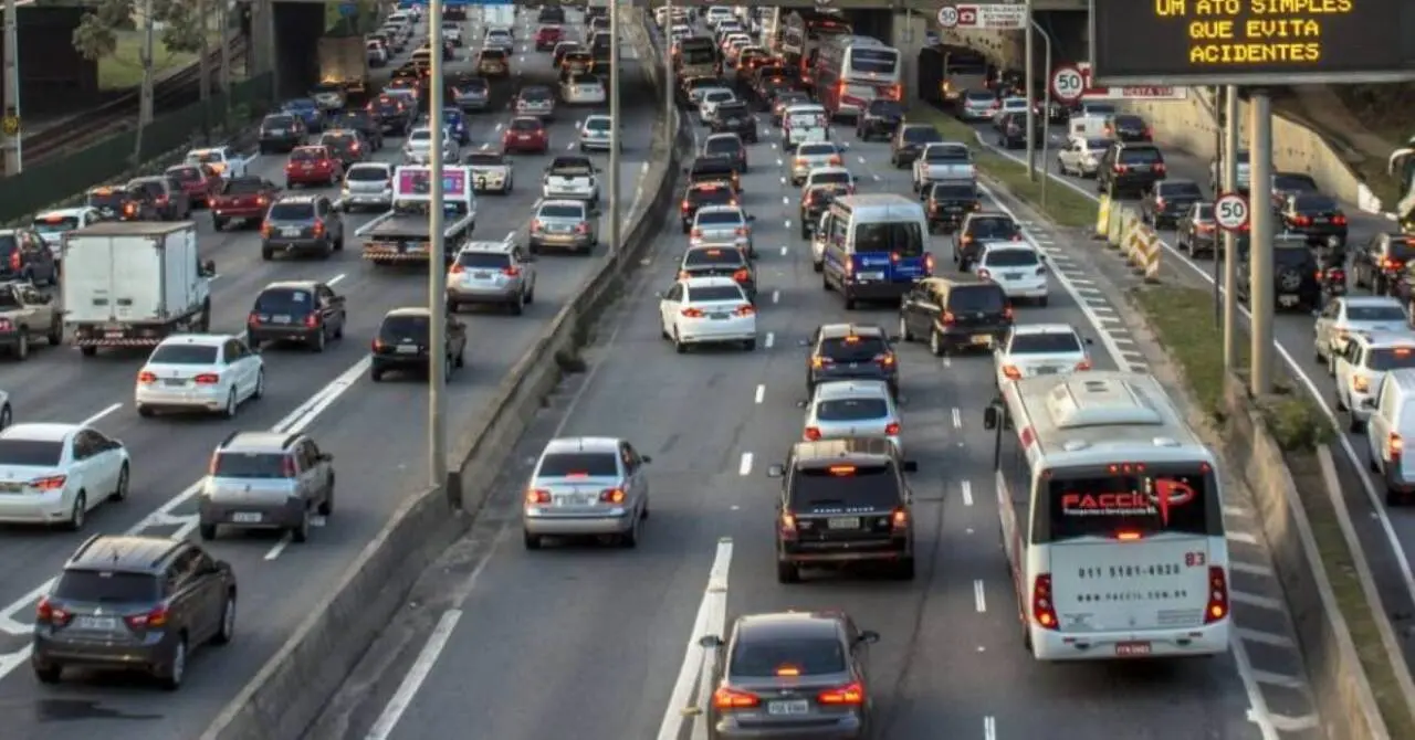 IPVA pagamento carros transito placas multas