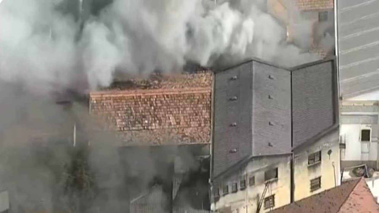 Incêndio fábrica em Ramos no RJ