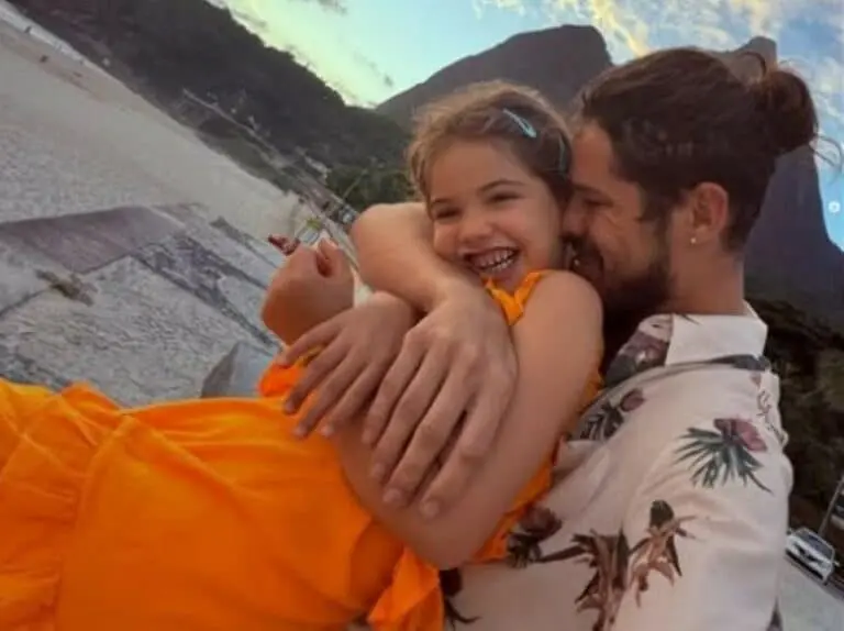 José Loreto com filha