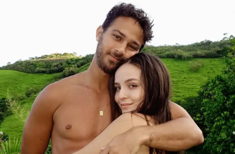 Larissa Manoela e marido