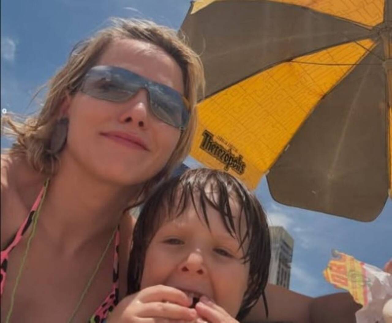 Leticia Colin e filho