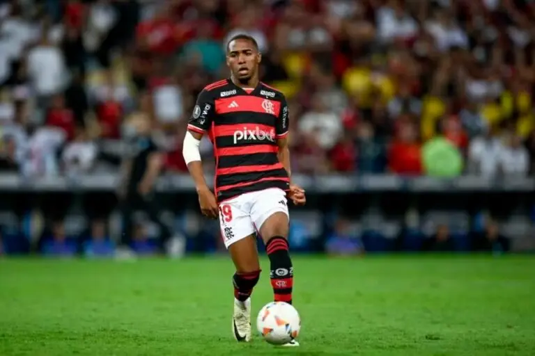 Lorran em ação no Flamengo