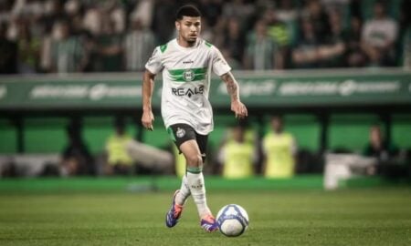 Lucas Ronier, atacante do Coritiba
