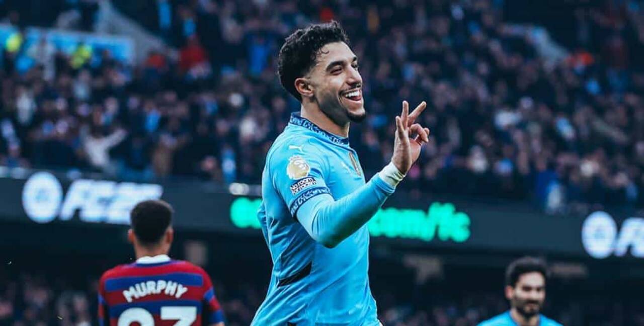 Manchester City dominates Newcastle with a 4-0 victory as Marmoush scores a hat-trick