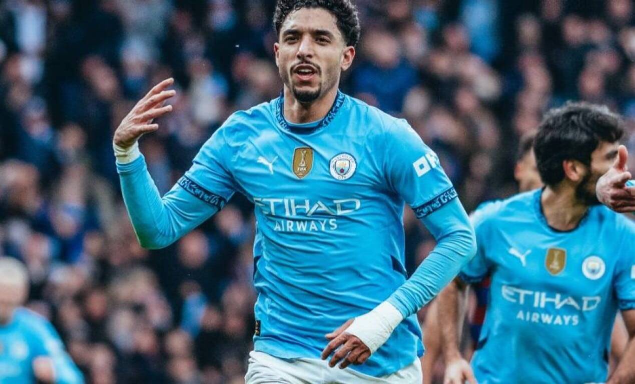 Manchester City goleia Newcastle com hat-trick de Marmoush e chega ao G-4 da Premier League