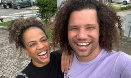 Maycon Cosmer ex-BBB com sua esposa