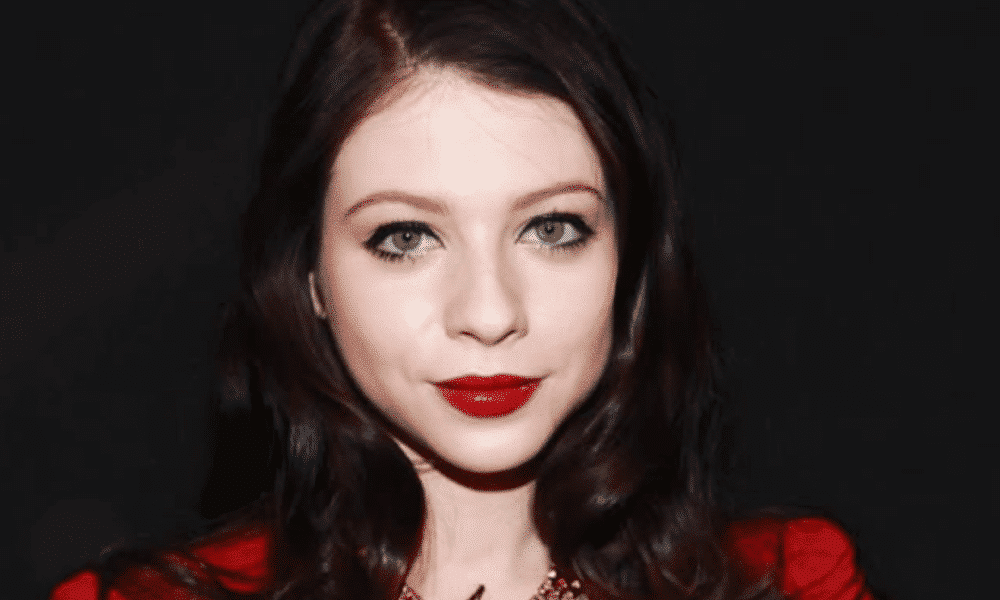 Elenco de Gossip Girl lamenta morte de Michelle Trachtenberg e homenageia legado