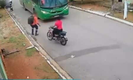 Mulher tenta atropelar ex-marido com moto em Curionópolis após término e novo romance dele