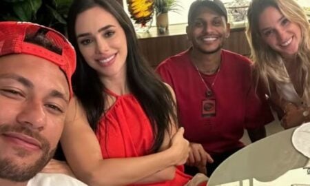Neymar e Bruna com amigos