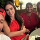 Neymar e Bruna com amigos