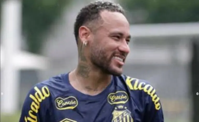 Neymar no treino do Santos