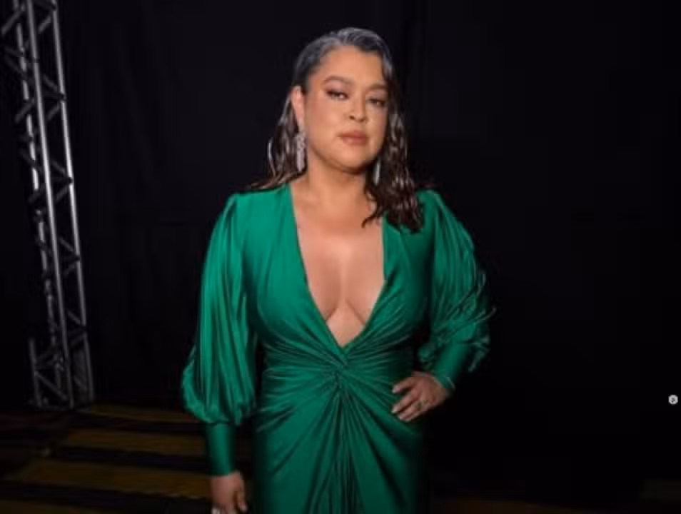 Preta Gil recebe alta