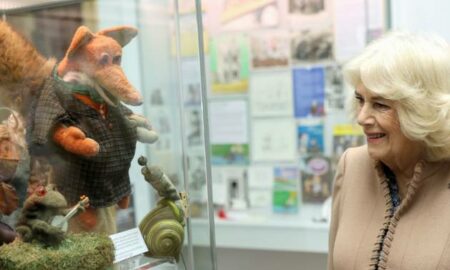 Queen celebrates heritage and literature in Canterbury