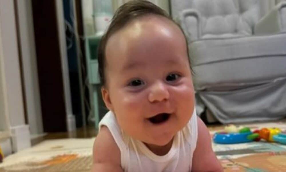 Viih Tube celebra 3 meses de Ravi e relembra internação grave do filho