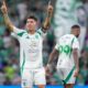Roberto Firmino, procurado pelo Fluminense, comemorando gol pelo Al-Ahli