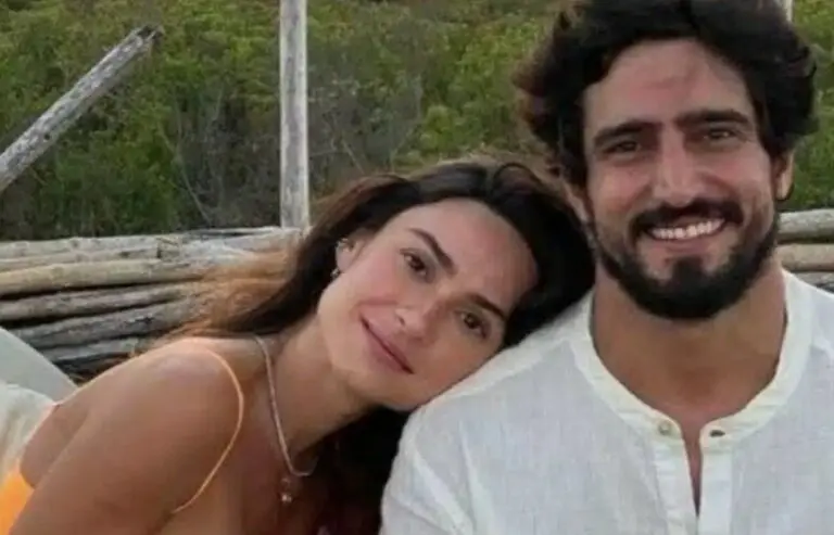Thaila Ayala mostrou e Marido