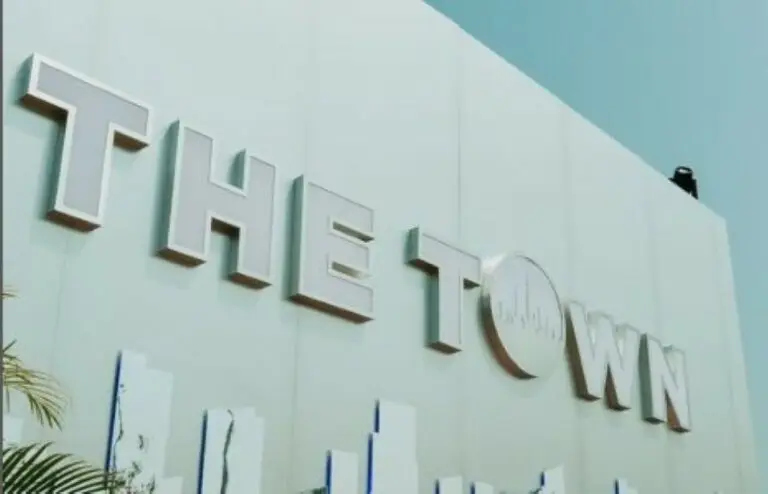 The Town 2025
