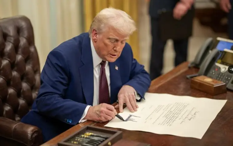 Trump - Foto: @POTUS