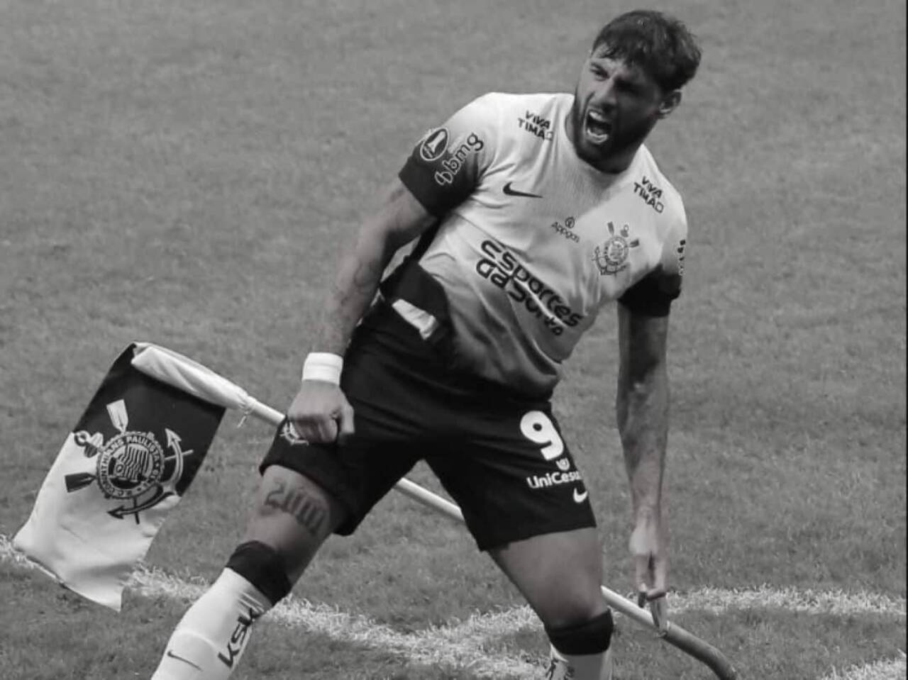 Corinthians Escapa de Vexame por 3 a 2 na Libertadores e Acende Alerta para 2025