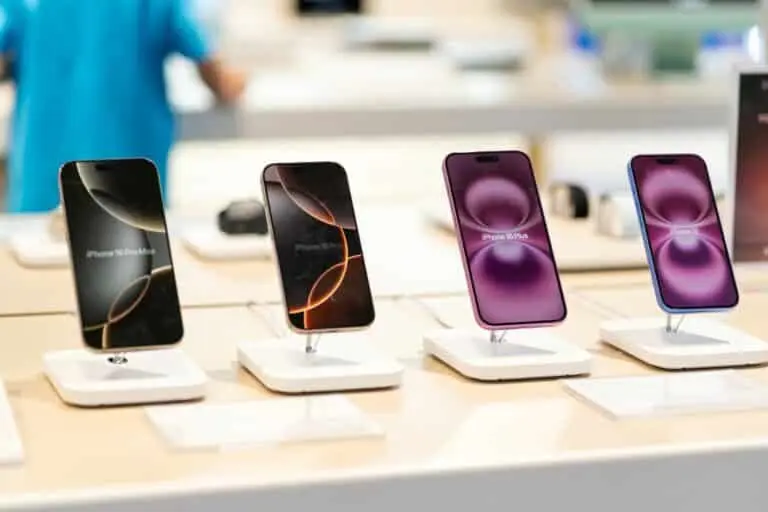 iPhone 16