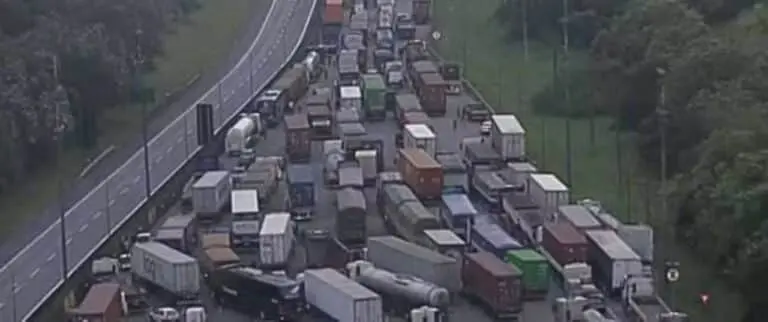 Acidente na Rodovia Anchieta