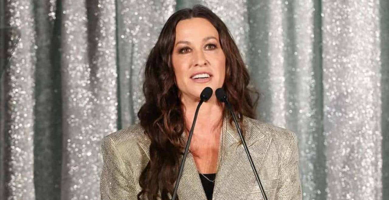 Alanis Morissette debuts at Lollapalooza Brazil at 50 with a 33-million-record legacy