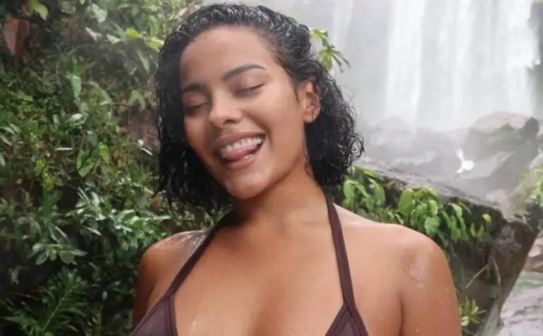 Bella Campos