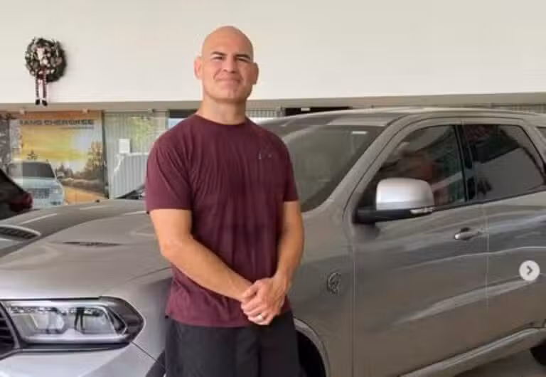 Cain Velásquez, ex-UFC